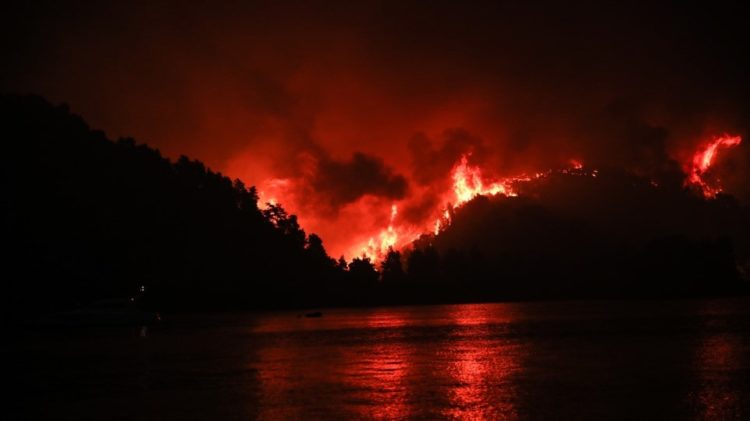 Δεν πάει άλλο! Συγκέντρωση διαμαρτυρίας τη Δευτέρα στο Σύνταγμα