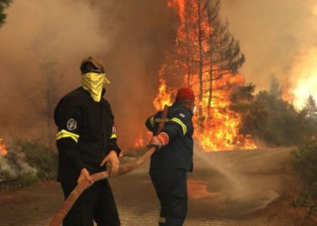 Ανταρσία στο Μωριά για τις φωτιές στην Πελοπόννησο: Όλα θυσία για το κέρδος!