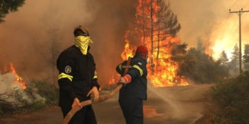 Ανταρσία στο Μωριά για τις φωτιές στην Πελοπόννησο: Όλα θυσία για το κέρδος!