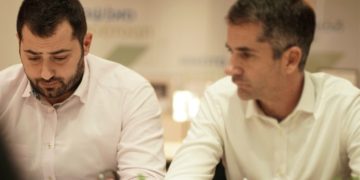 Ρέκβιεμ για το κυβερνητικό αφήγημα η παραδοχή για «εντολή μη κατάσβεσης»