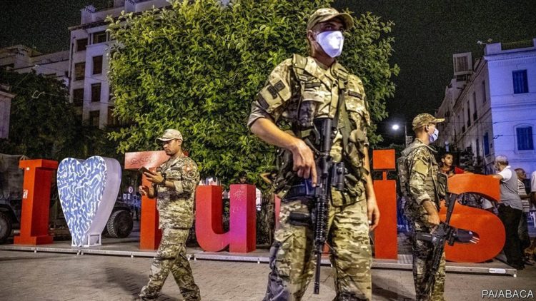 Αραβική Άνοιξη: «Πεθαίνει» εκεί που γεννήθηκε