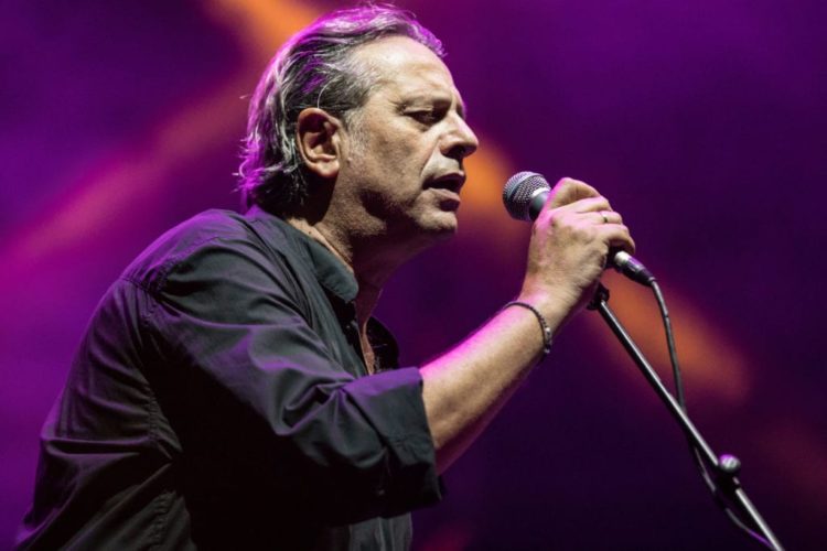 Δημήτρης Ζερβουδάκης: Οι καλλιτέχνες είμαστε εχθροί  του συστήματος!