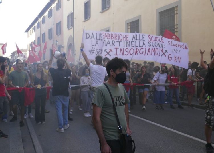 Εργατική νίκη γιατί «η Φλωρεντία εξεγείρεται και δεν δαμάζεται!» (φωτογραφίες)