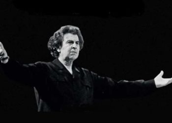 Μίκης Θεοδωράκης 1925-2021: Το «μαγικό βουνό» της μουσικής και της αντίστασης