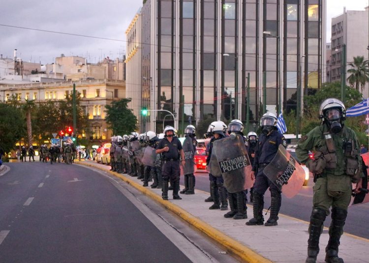 Πανεκπαιδευτική απάντηση στην Κεραμέως-Άγρια αστυνομική καταστολή (βίντεο)