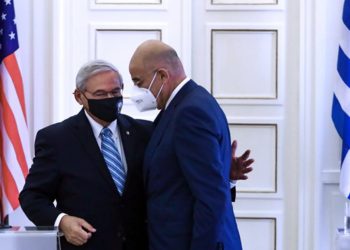 Όπου πόλη και αμερικάνικη βάση;