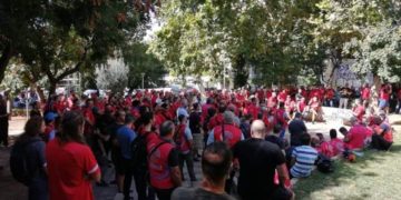 Ε-food: Οι εργαζόμενοι παίρνουν τις τύχες στα χέρια τους