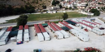 Έξι μήνες σε κοντέινερ στην Ελασσόνα