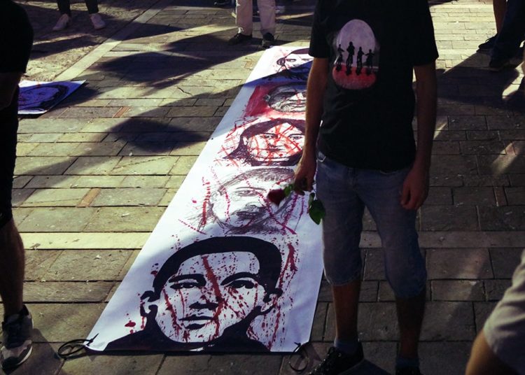 Μεγαλειώδης αντιφασιστική πορεία για τον Παύλο στο Κερατσίνι (φωτο-βίντεο)