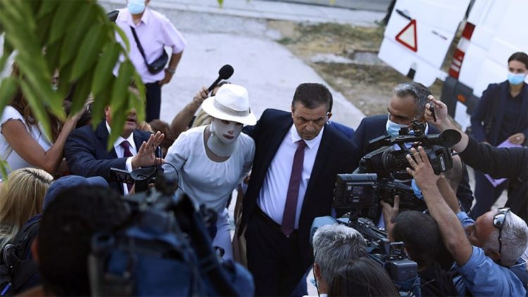 Ρετάλι στην TV των σόου έγινε η ενημέρωση