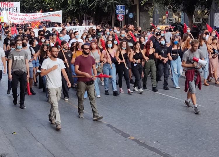 ΔΕΘ: Μαχητική ανυπακοή, πάλη για ανατροπή (φωτο+βίντεο)
