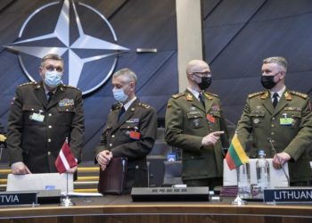Τα γεράκια του ΝΑΤΟ στην Αθήνα