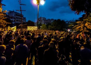 Αντιφασιστικός ξεσηκωμός: Ούτε στα σχολεία, ούτε πουθενά!