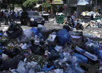 Λίβανος: Βουλιάζει σε οικονομική και πολιτική κρίση