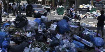 Λίβανος: Βουλιάζει σε οικονομική και πολιτική κρίση