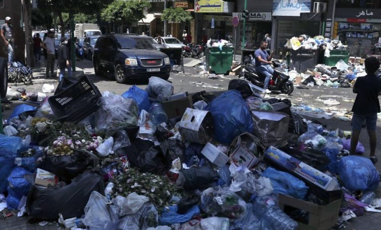 Λίβανος: Βουλιάζει σε οικονομική και πολιτική κρίση