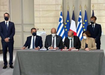 Με αεροπλάνα και βαπόρια και με τους «λύκους» τους παλιούς