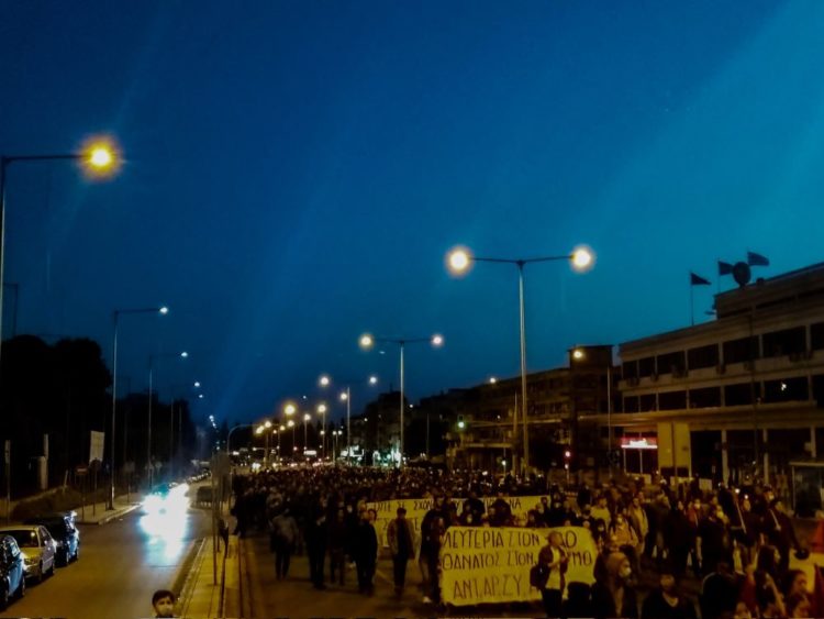 Μαζική και μαχητική απάντηση στις φασιστικές επιθέσεις στη Θεσσαλονίκη
