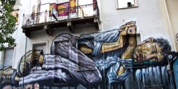 Ζεστά κέρδη στις εταιρείες, παγωνιά στα σπίτια