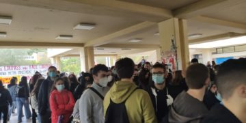 νΚΑ για Πανεπιστήμιο Ιωαννίνων: Ασφυκτικά γεμάτες αίθουσες και όρθιοι φοιτητές (Φωτο)
