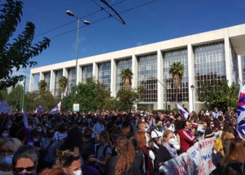 Απεργία σεισμός, πορεία ποταμός, μήνυμα: Συνεχίζουμε για τη νίκη (φωτο-βίντεο)