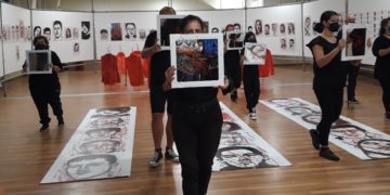 Συγκλονίζουν τα «Ματωμένα Πορτρέτα» του Δημήτρη Αστερίου