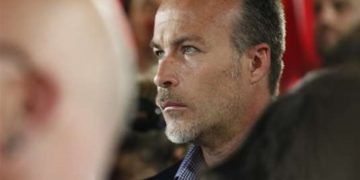 Την Πέμπτη εκδικάζεται η αγωγή των καραβανάδων κατά του Νίκου Μπογιόπουλου