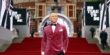 No time to die: Υπερκατάσκοπος παντός καιρού!