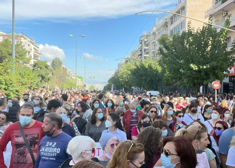Απεργία σεισμός, πορεία ποταμός, μήνυμα: Συνεχίζουμε για τη νίκη (φωτο-βίντεο)