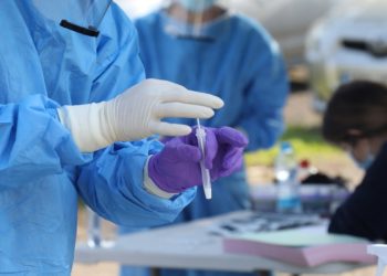 Κερδοσκοπία με τα rapid test: Πάνω από ένα εκατομμύριο τζίρος την ημέρα!