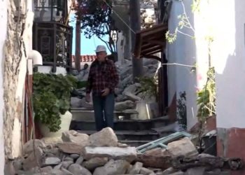 Ανταρσία στο Αιγαίο: Και στους σεισμούς ο λαός σώζει το λαό!