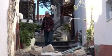 Ανταρσία στο Αιγαίο: Και στους σεισμούς ο λαός σώζει το λαό!