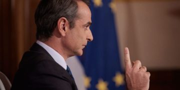 Τελικά, ο Μητσοτάκης θα ξεπεράσει τον Όρμπαν;