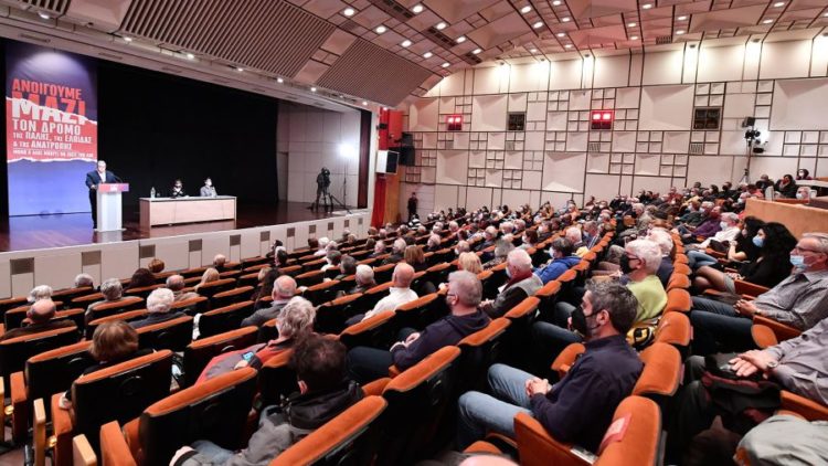 ΚΚΕ: Ο λαός σώζει τον λαό ή το κόμμα;