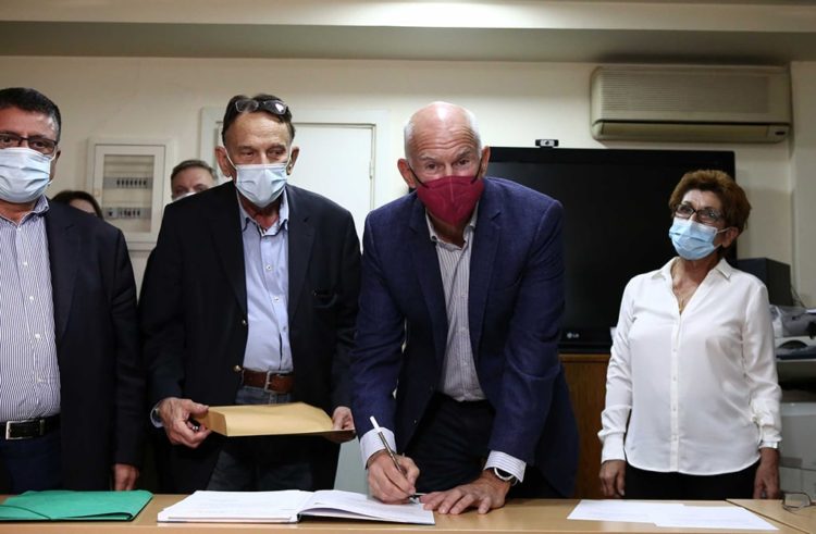 ΚΙΝΑΛ: Υποψήφιοι δύο ταχυτήτων και υποκρισία στην κούρσα διαδοχής