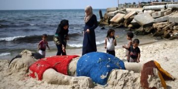 O λάκκος, ένα επίκαιρο διήγημα του Βασίλη Τσιράκη