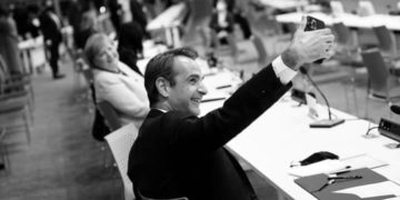 COP26: Με βασικό επιχείρημα το ρυπογόνο και πανάκριβο φυσικό αέριο