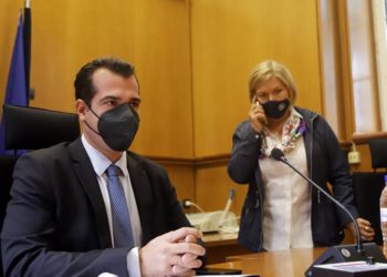 Δώδεκα κυβερνητικά διαγγέλματα, κανένα μέτρο, εκατόμβες απωλειών