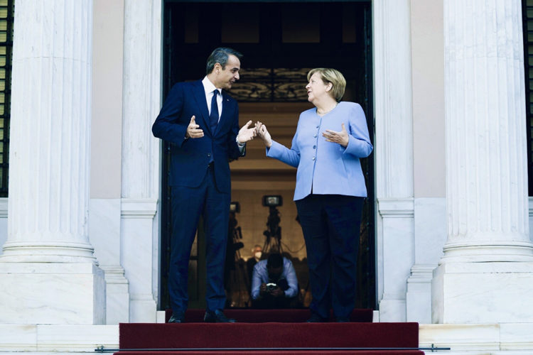 Επίσκεψη Μέρκελ: Από την «εχθρότητα» στις…σχέσεις εμπιστοσύνης