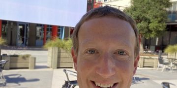 Facebook: H ψηφιακή ζωή «Meta» την κατακραυγή