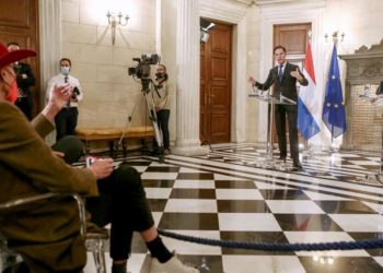 Ingeborg Beugel: Ο Μητσοτάκης ψεύδεται και η Ε.Ε. τον στηρίζει