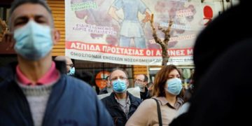 Σμπαράλια τα νοσοκομεία, κουρέλια η προπαγάνδα