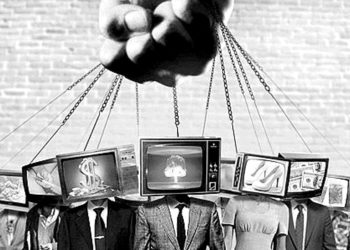 Το «πιστό κοινό» της τηλεοπτικής χειραγώγησης