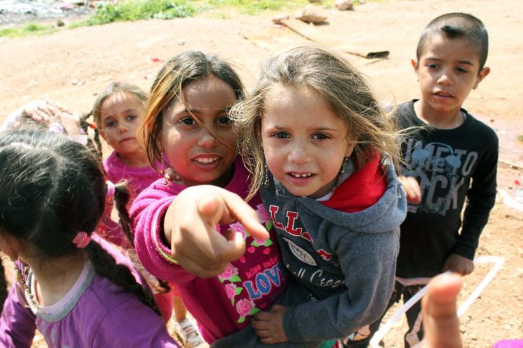 Από γύφτος-ραψωδός, γύφτος-φαρμακός