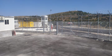 Σάμος: Μέσα στον δυστοπικό εφιάλτη της κλειστής δομής (Photos)