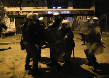 Kαταγγελία για επίθεση κουκουλοφόρων-ασφαλιτών σε μέλος του σωματείου εργαζομένων στην έρευνα