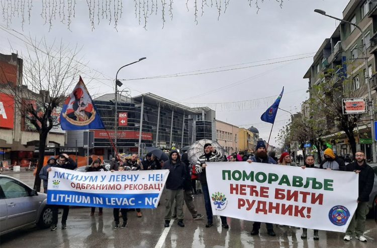 (Η)λίθιο(ι) οι λαοί των Βαλκανίων για τις μεγάλες πολυεθνικές