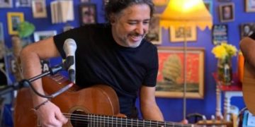 Μάνουελ Γαρθία: Στη Χιλή, ένα τραγούδι μπορεί πραγματικά να αλλάξει τη ζωή σας