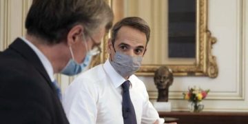 Μελέτη Τσιόδρα-Λύτρα: Το 38,5% των θανάτων θα είχε αποφευχθεί αν είχε θωρακιστεί το ΕΣΥ