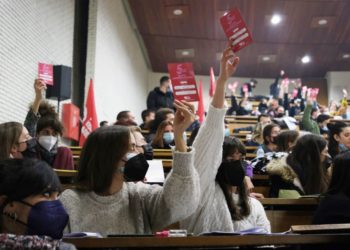 Πολιτική Απόφαση του 5ου Συνεδρίου της νεολαίας Κομμουνιστική Απελευθέρωση